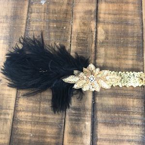 Black and gold feather flapper headband